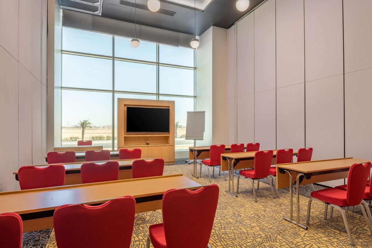 Park Inn By Radisson Jeddah Madinah Road Esterno foto