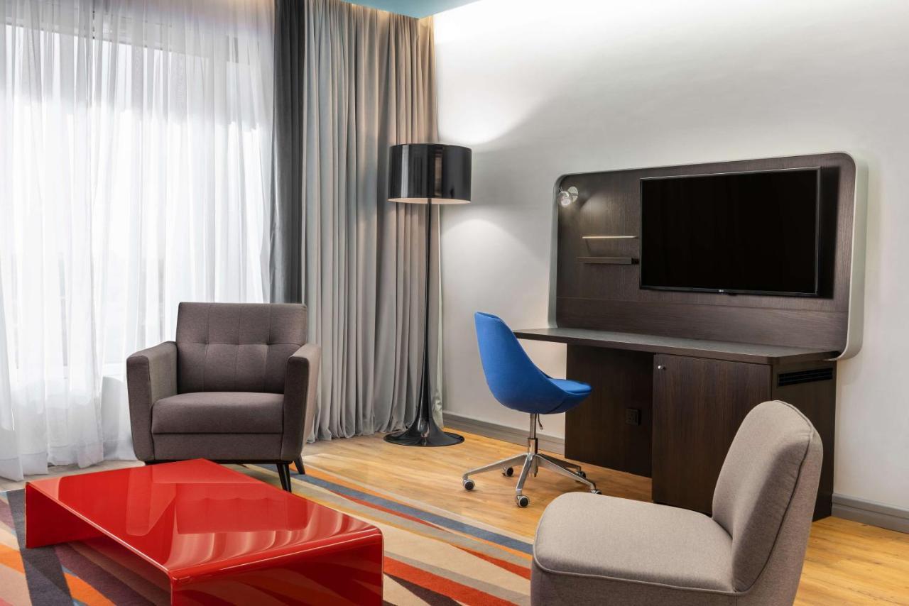 Park Inn By Radisson Jeddah Madinah Road Esterno foto